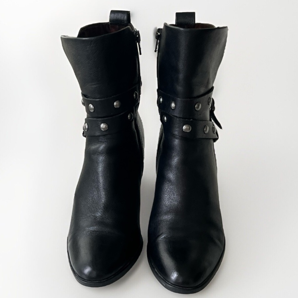 Born Emma Buckle Moto Black Leather Booties Edgy Biker Block Heel Size 10 M - Picture 4 of 16